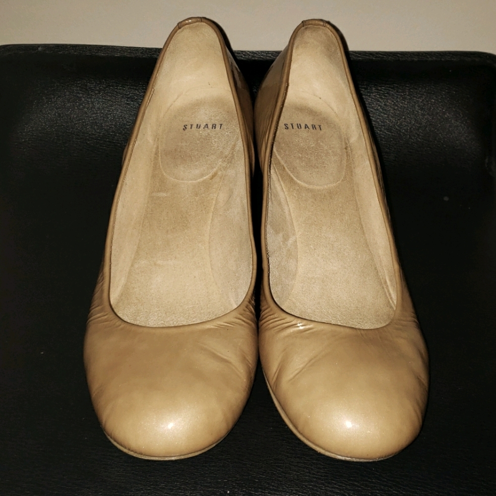 Beige shoes